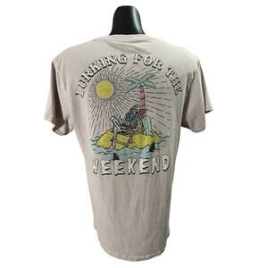 “Lurking for the Weekend” Skeleton Graphic T-Shirt – Size Small